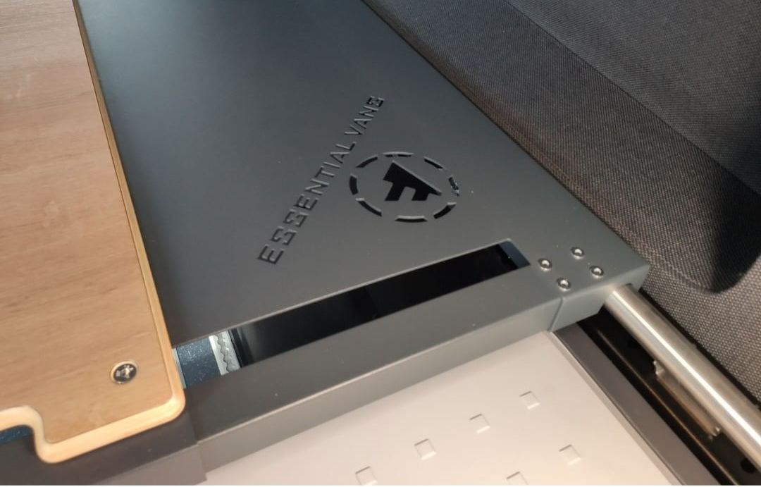 EV-B1091 Platform Bed 140 cm x 140 -200 cm (adjustable)