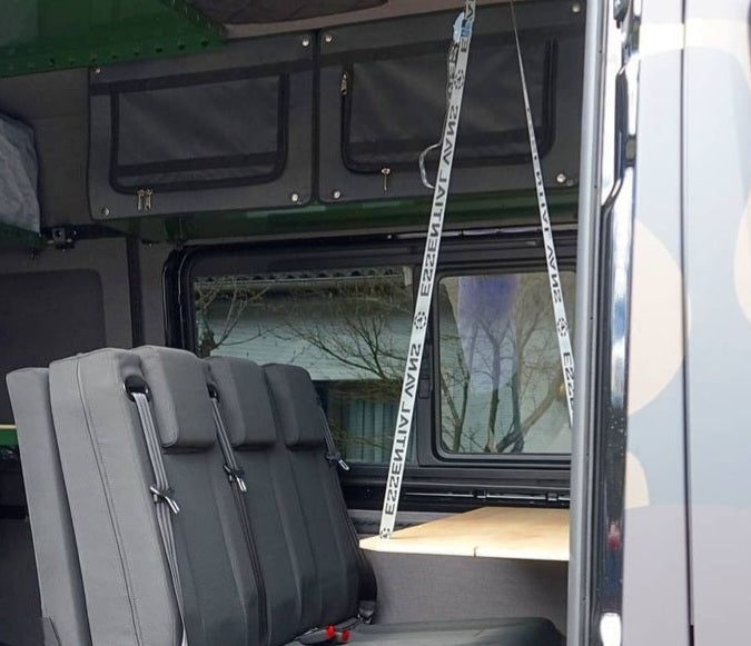 EV-B1046 Essential Vans shelf 122 cm long